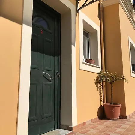 Leremo Luxury شقة